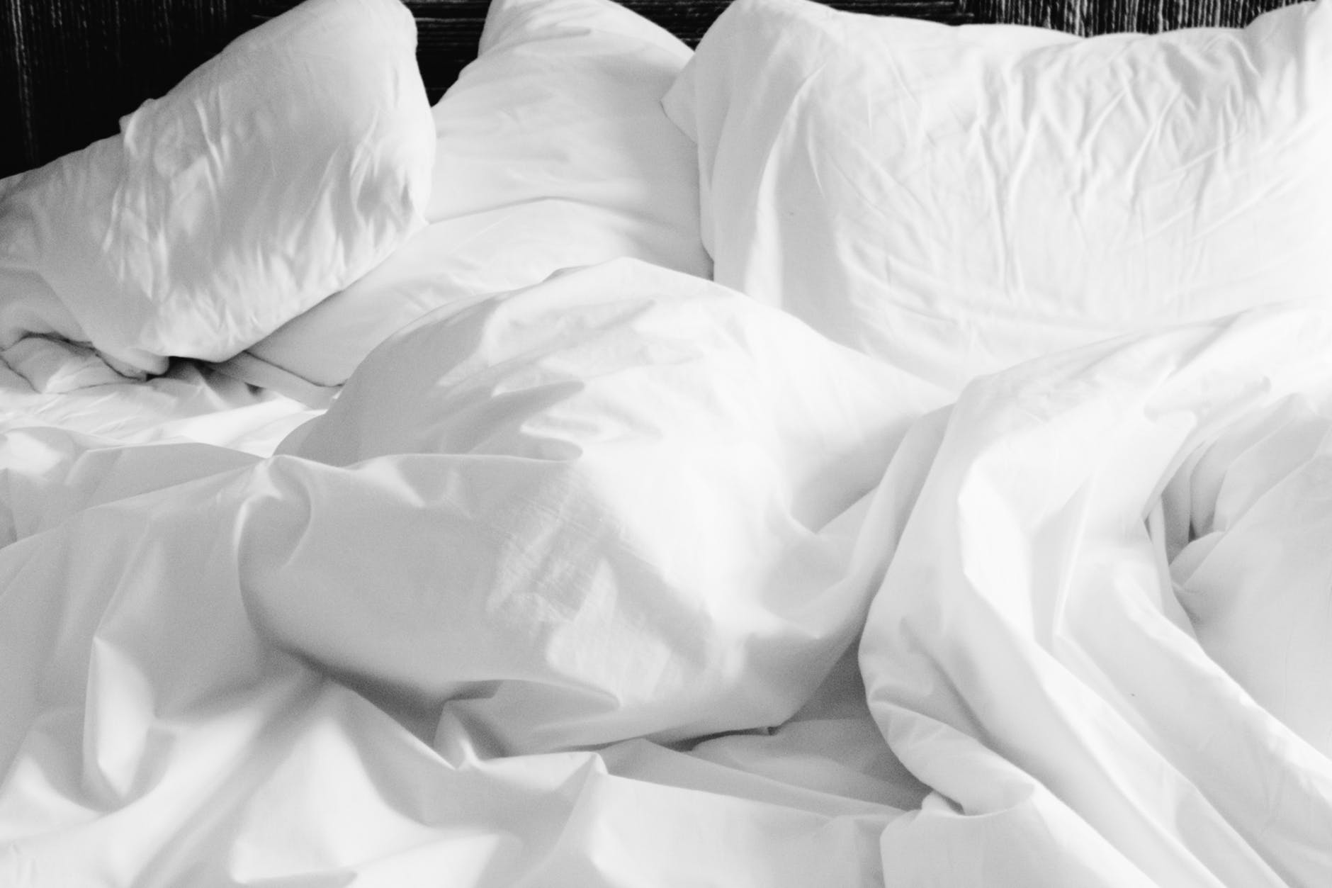 Advantages and disadvantages of Latex pillows and memory foam pillows